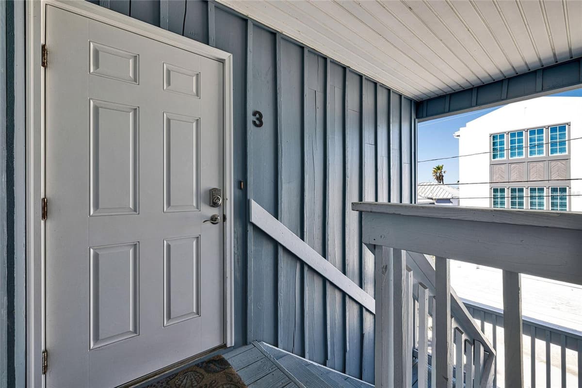 812 GULF BLVD — photo 33 of 44
