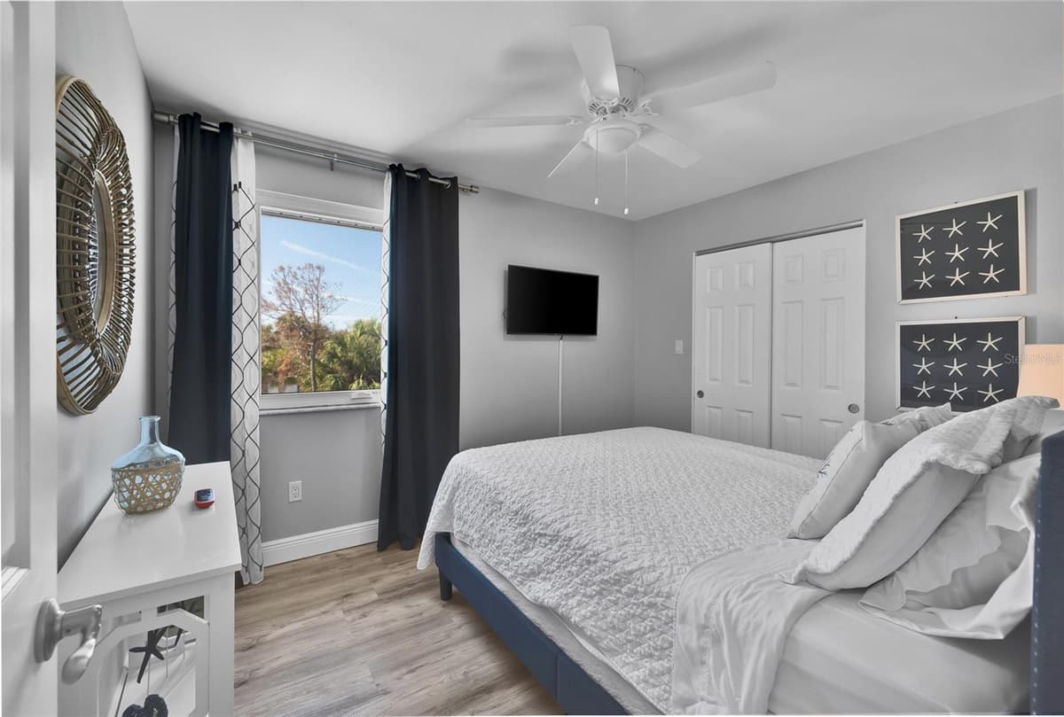 812 GULF BLVD — photo 27 of 44