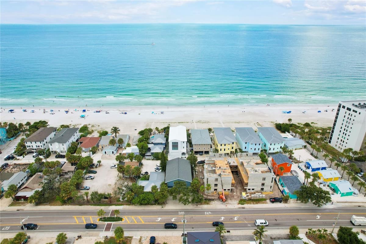 812 GULF BLVD — photo 34 of 44