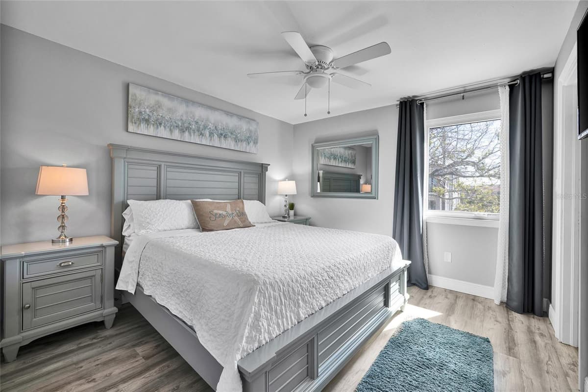 812 GULF BLVD — photo 16 of 44