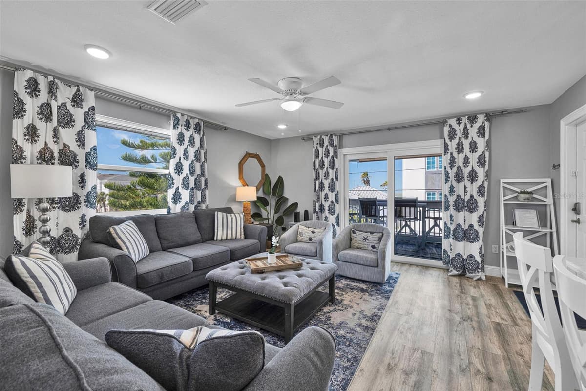812 GULF BLVD — photo 9 of 44