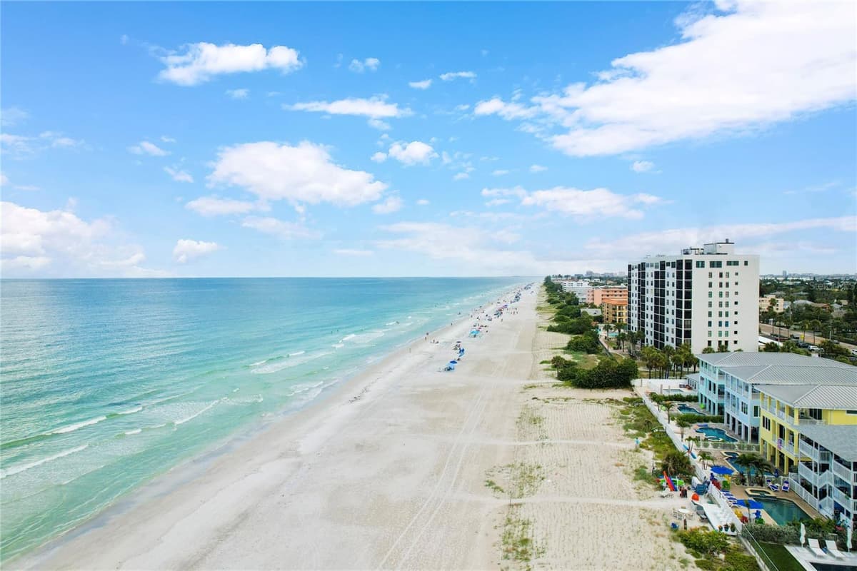 812 GULF BLVD — photo 37 of 44