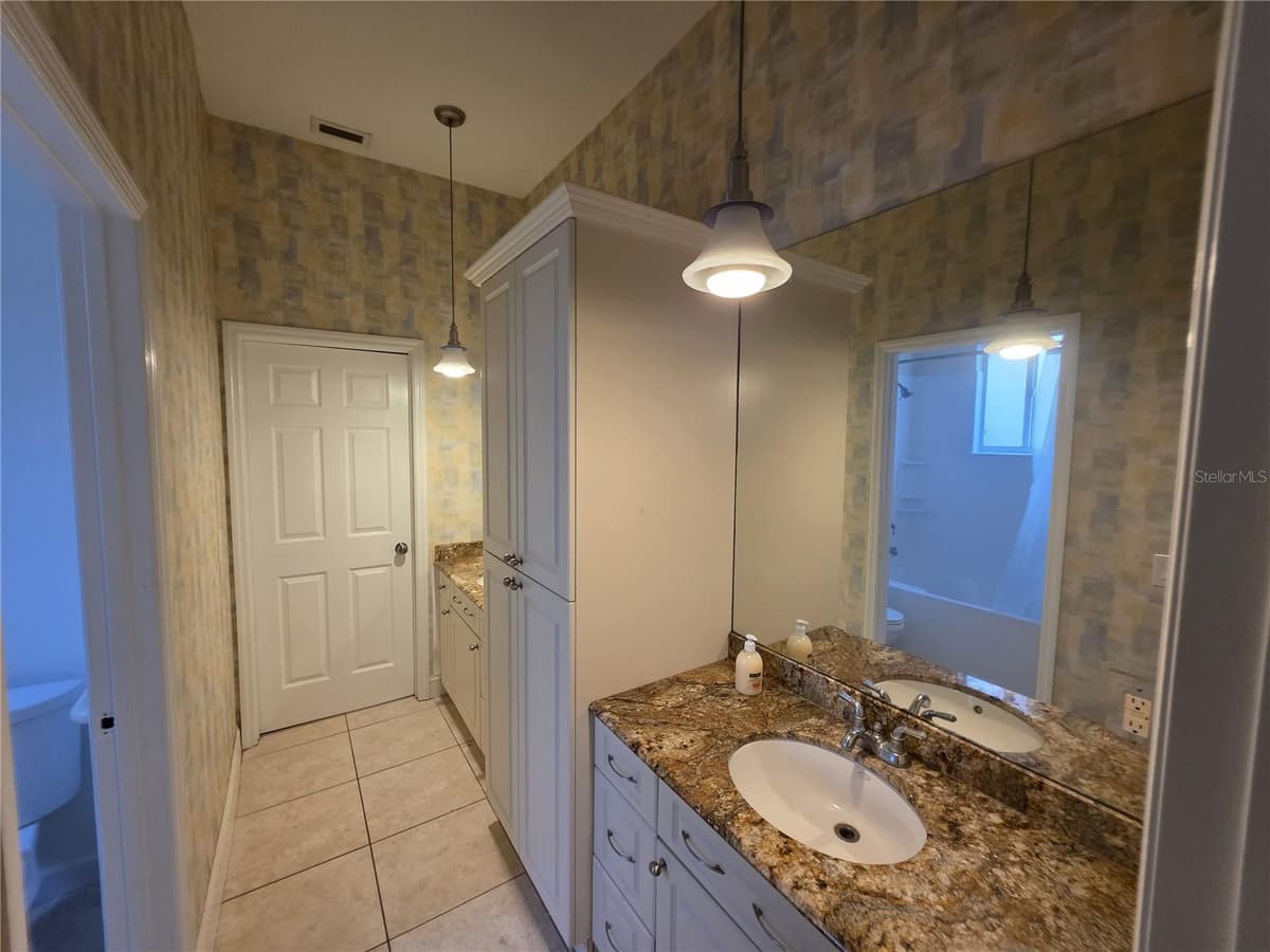 837 LILY STREET — photo 29 of 41