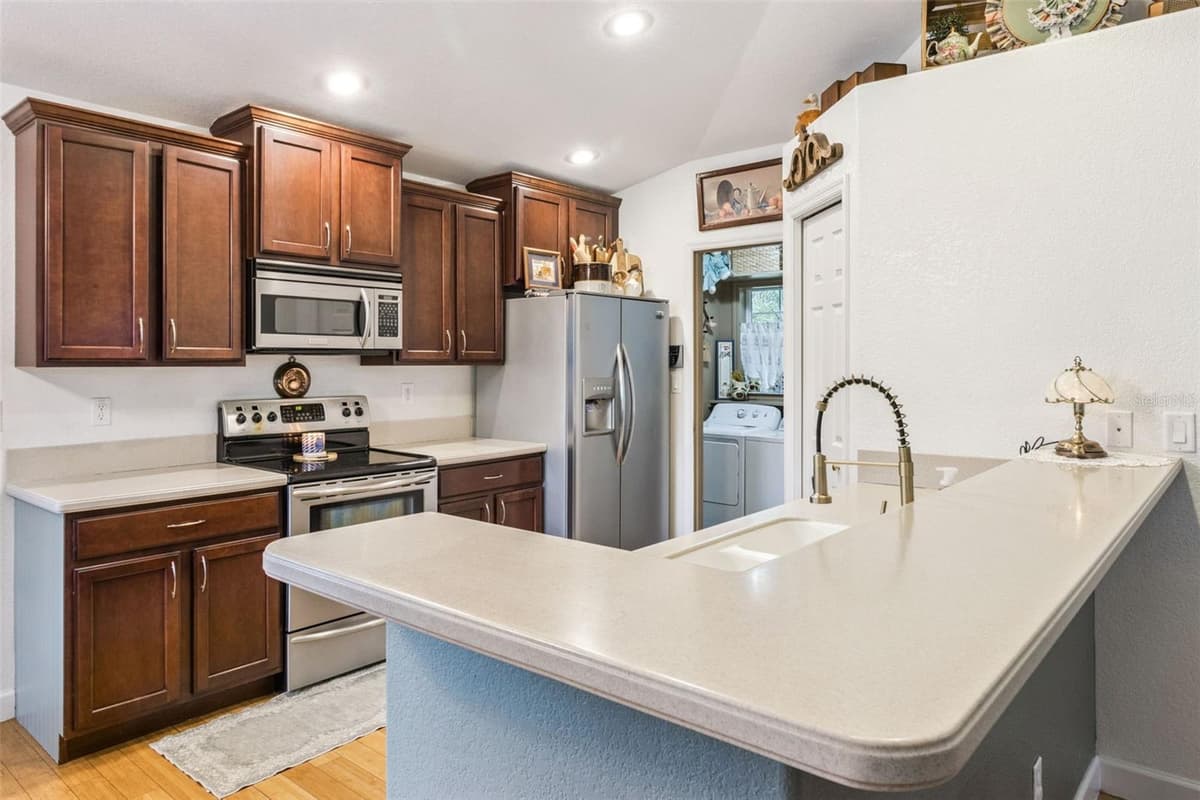 214 MOUNTAIN DRIVE — photo 15 of 45