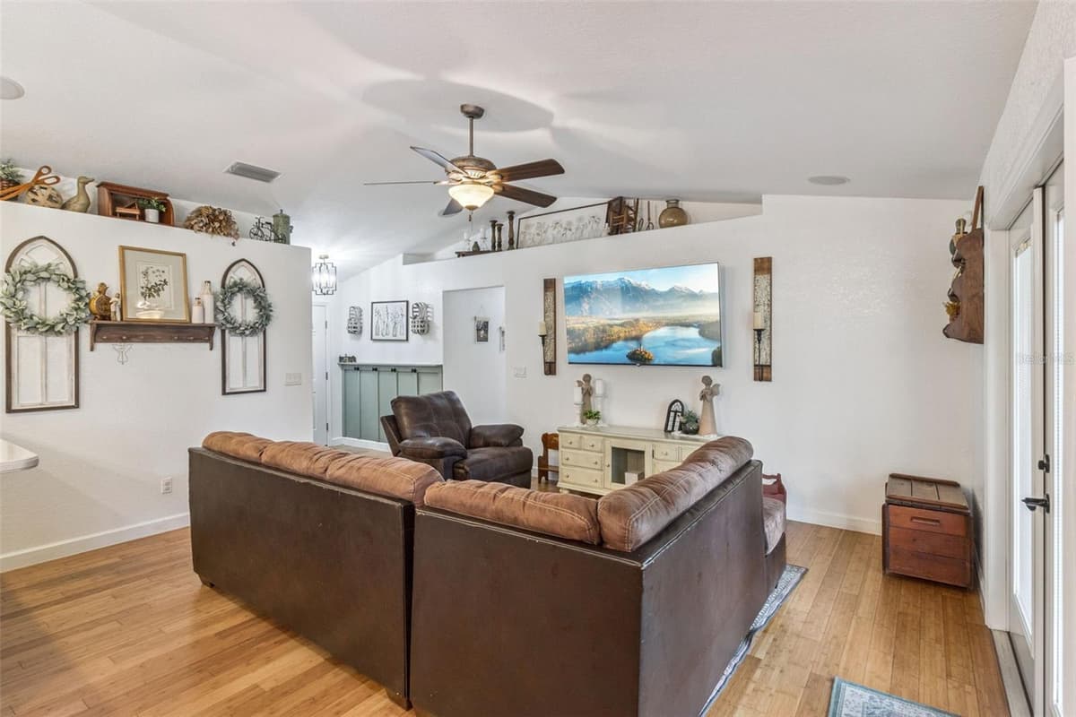 214 MOUNTAIN DRIVE — photo 6 of 45