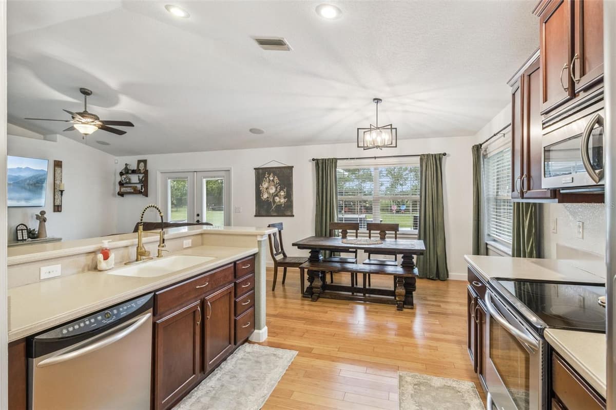 214 MOUNTAIN DRIVE — photo 14 of 45