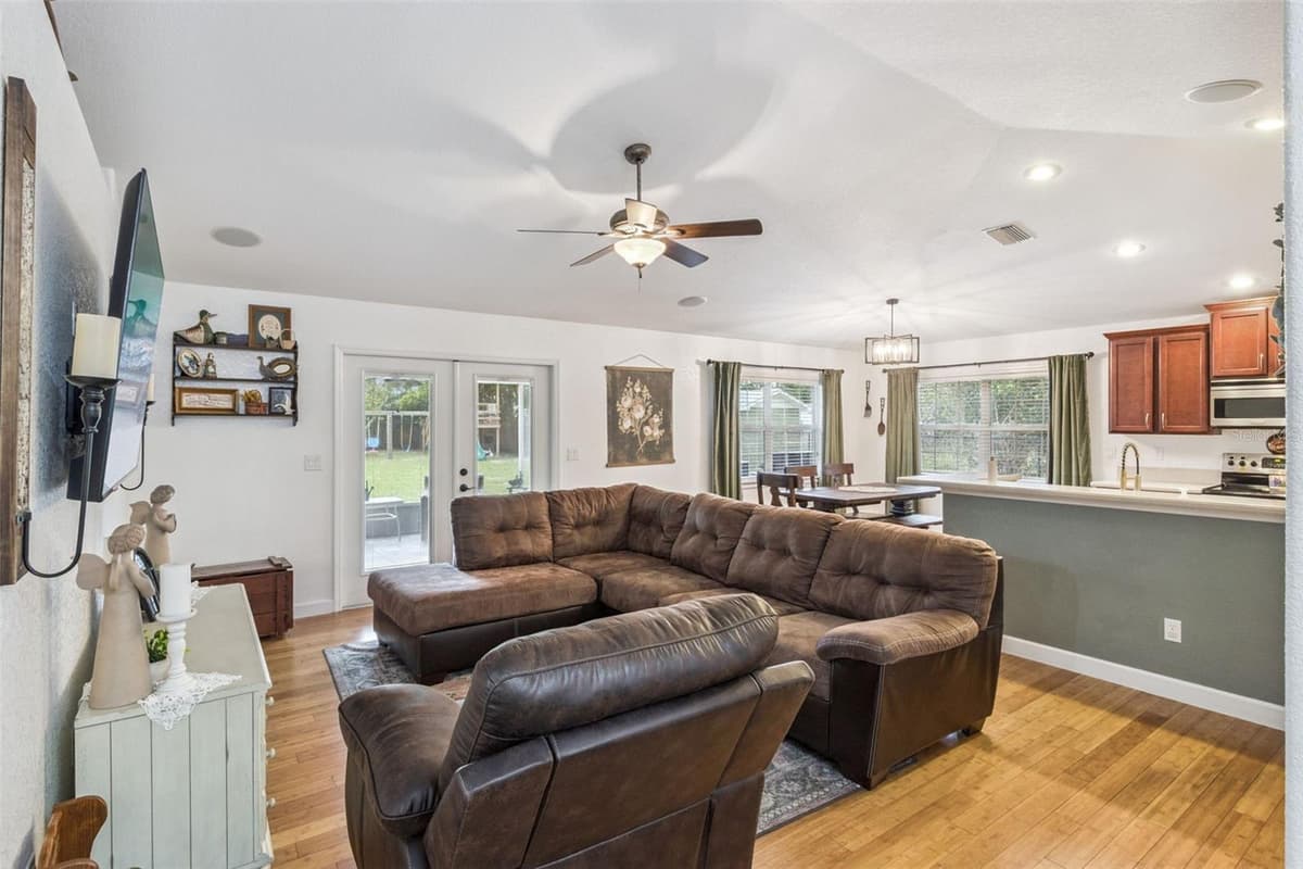214 MOUNTAIN DRIVE — photo 8 of 45