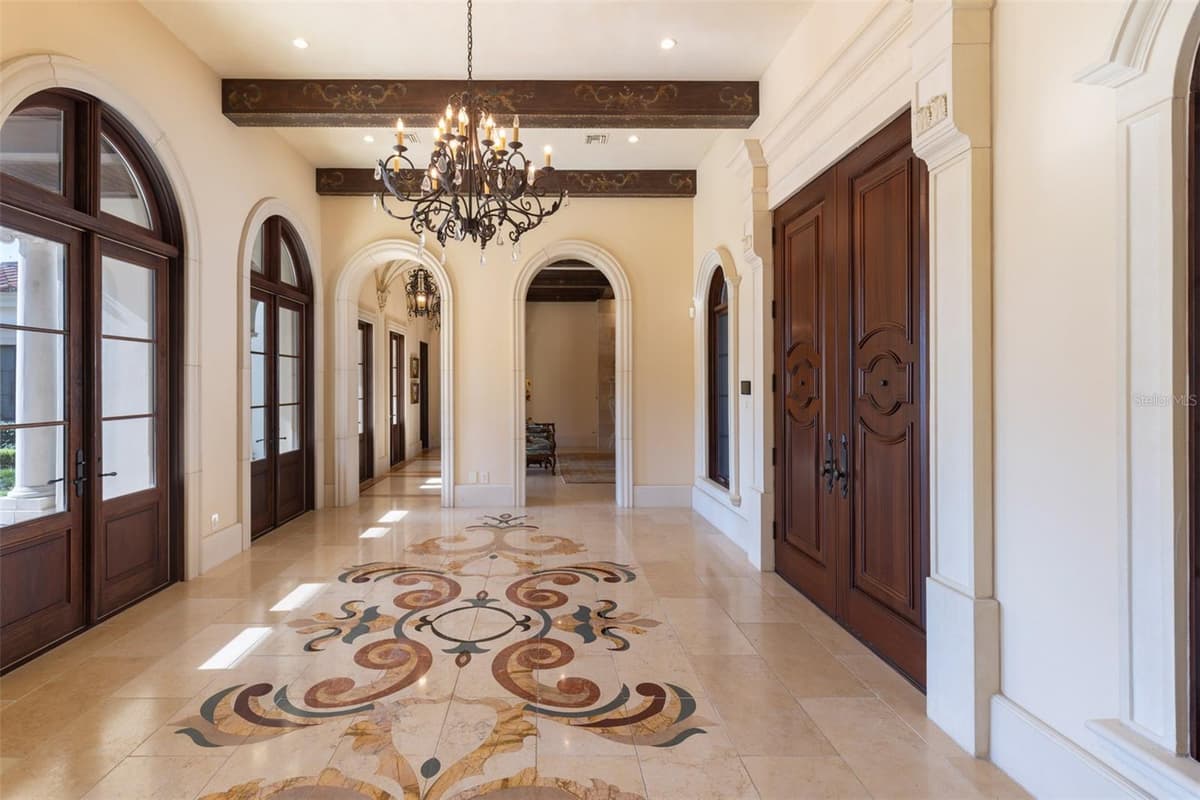 6119 GROSVENOR SHORE DRIVE — photo 14 of 97