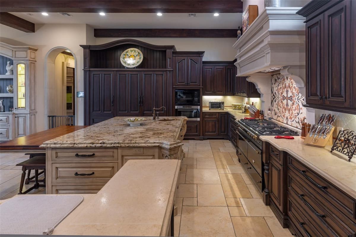 6119 GROSVENOR SHORE DRIVE — photo 33 of 97