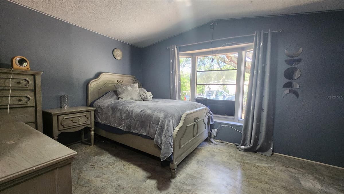 21114 ORANGE COURT — photo 34 of 52