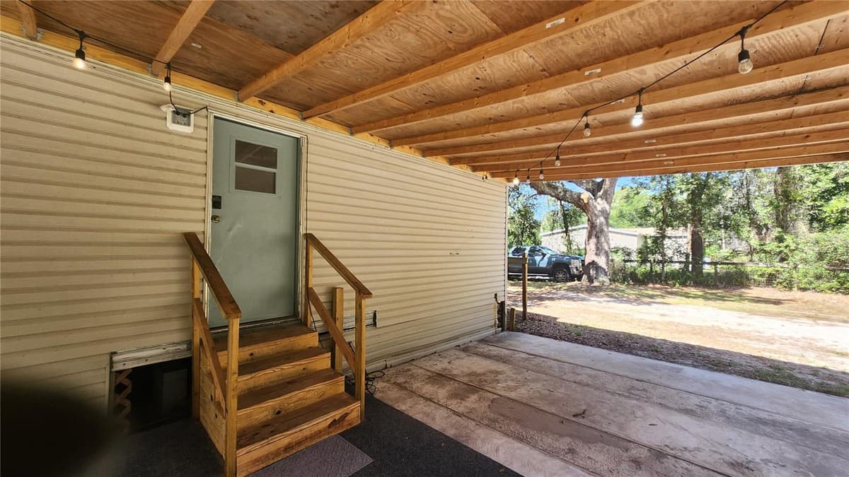 21114 ORANGE COURT — photo 17 of 52