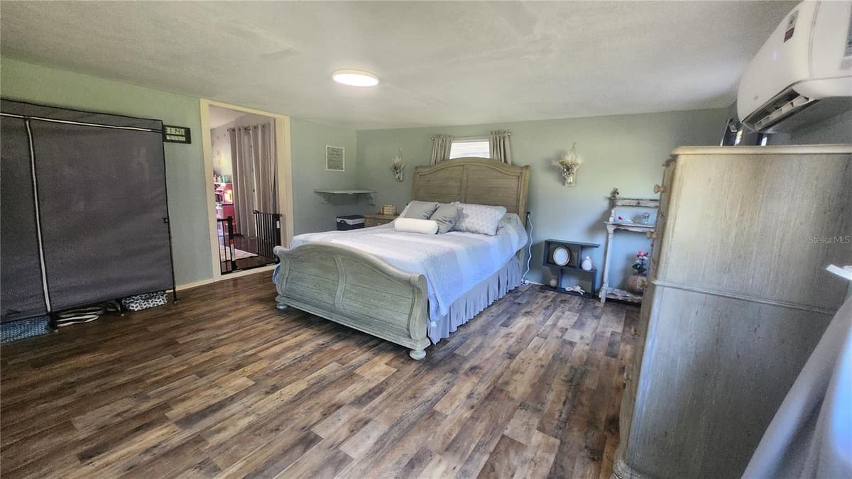 21114 ORANGE COURT — photo 29 of 52