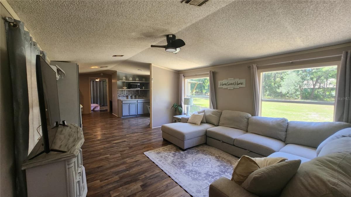 21114 ORANGE COURT — photo 18 of 52