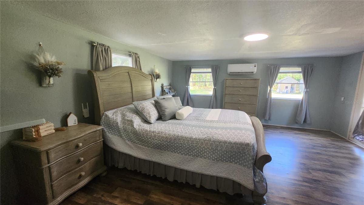21114 ORANGE COURT — photo 26 of 52