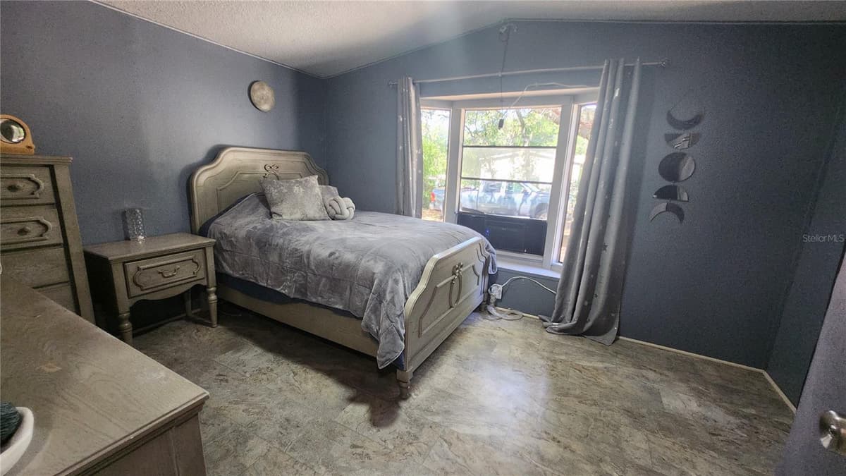 21114 ORANGE COURT — photo 31 of 52