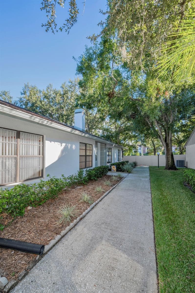 3500 MAGNOLIA RIDGE CIRCLE — photo 3 of 47