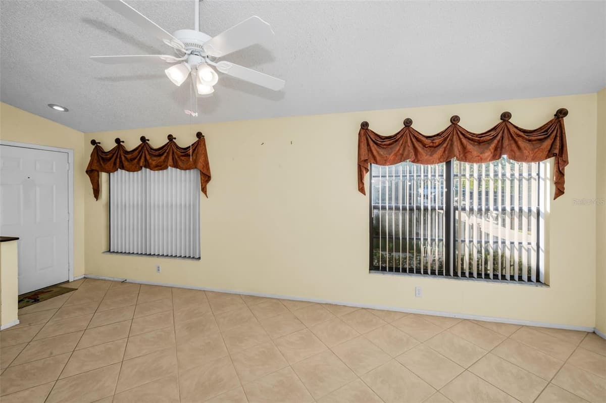3500 MAGNOLIA RIDGE CIRCLE — photo 7 of 47