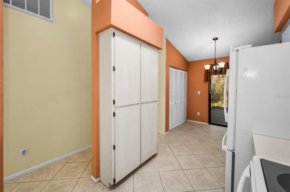 3500 MAGNOLIA RIDGE CIRCLE — photo 14 of 47