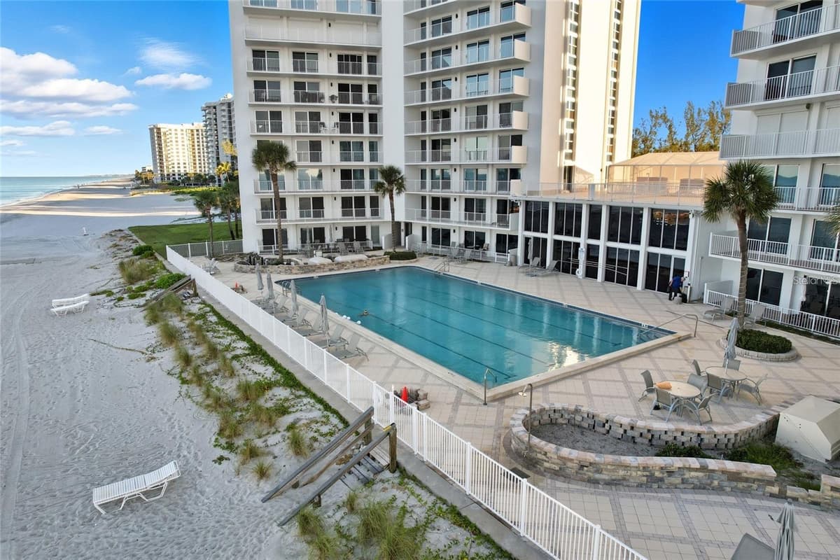 2301 GULF OF MEXICO DRIVE — photo 33 of 41