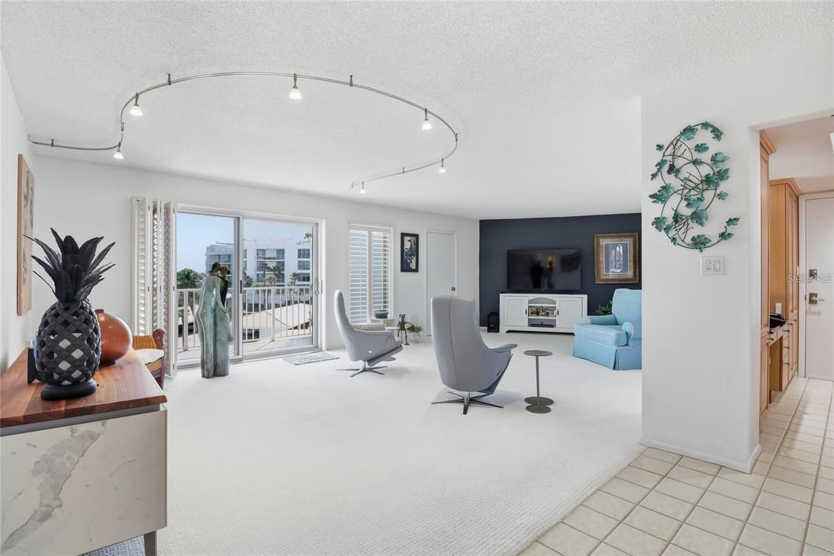 2301 GULF OF MEXICO DRIVE — photo 4 of 41