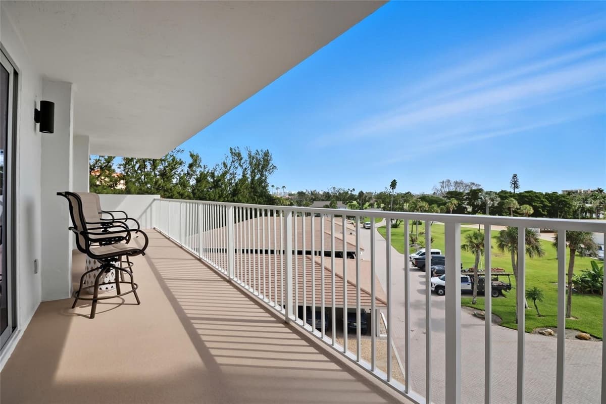2301 GULF OF MEXICO DRIVE — photo 12 of 41