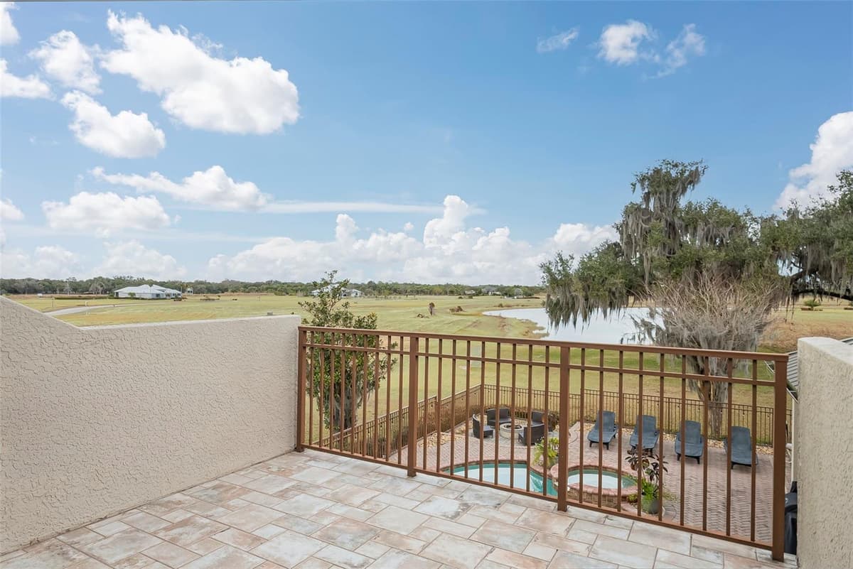 2131 SILK BAY BOULEVARD — photo 54 of 60