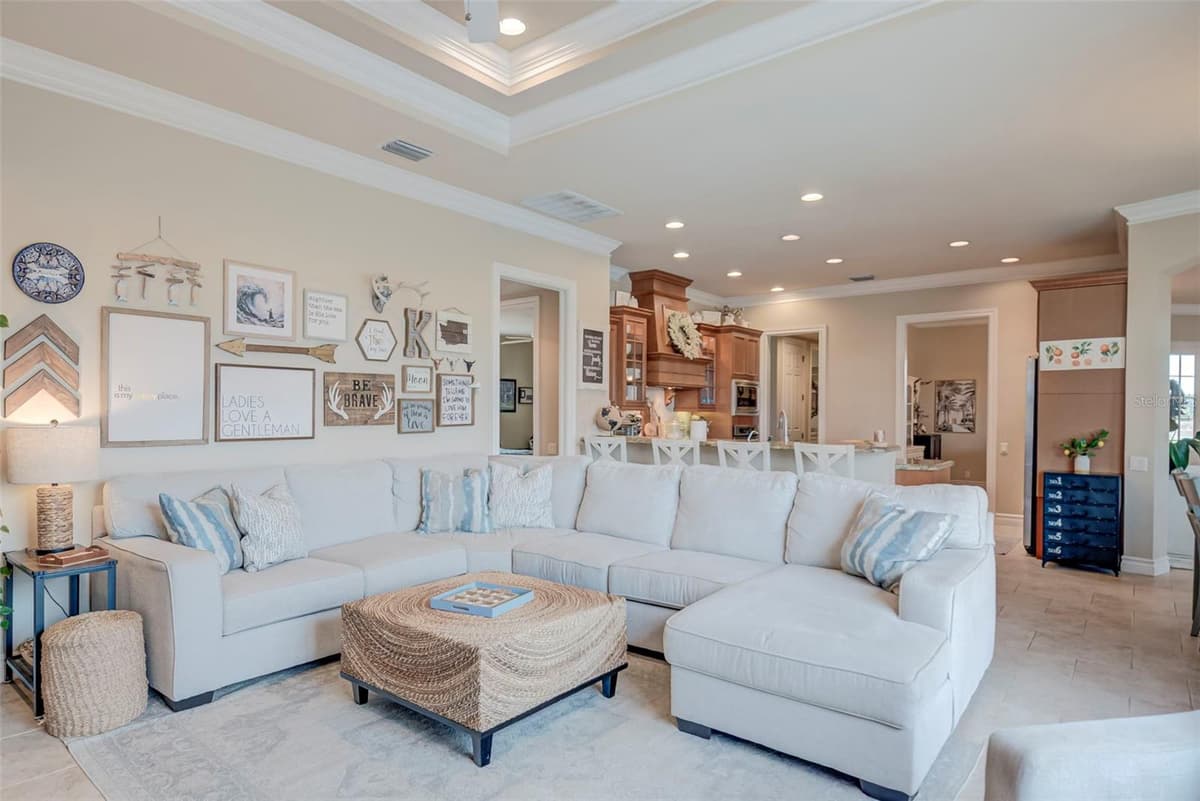 2131 SILK BAY BOULEVARD — photo 19 of 60