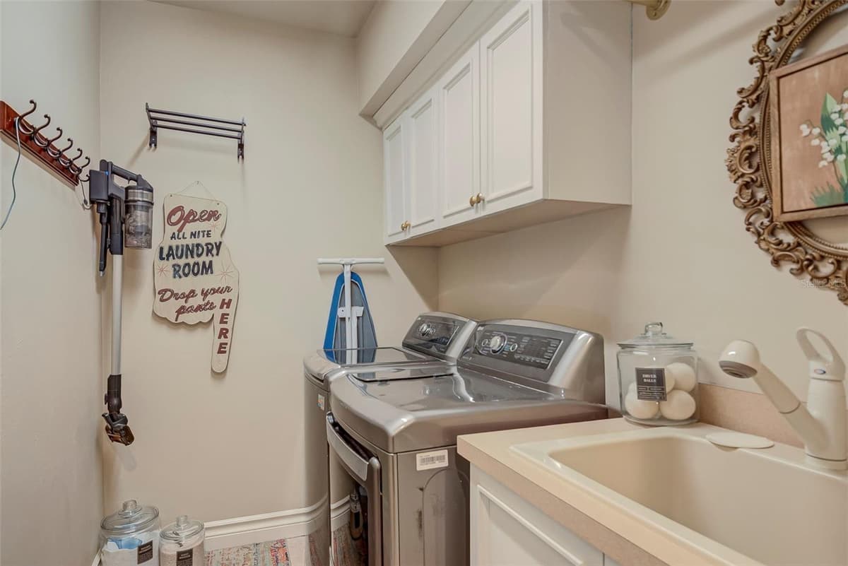 2131 SILK BAY BOULEVARD — photo 35 of 60