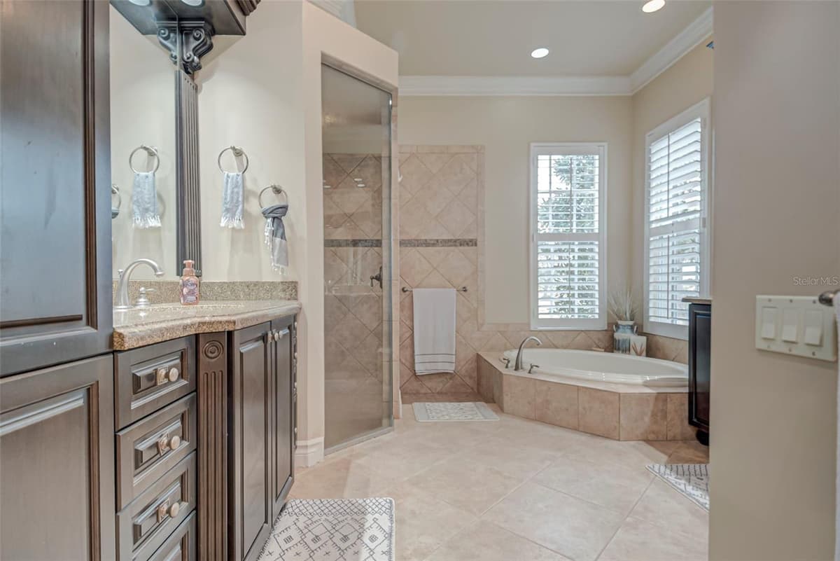2131 SILK BAY BOULEVARD — photo 25 of 60