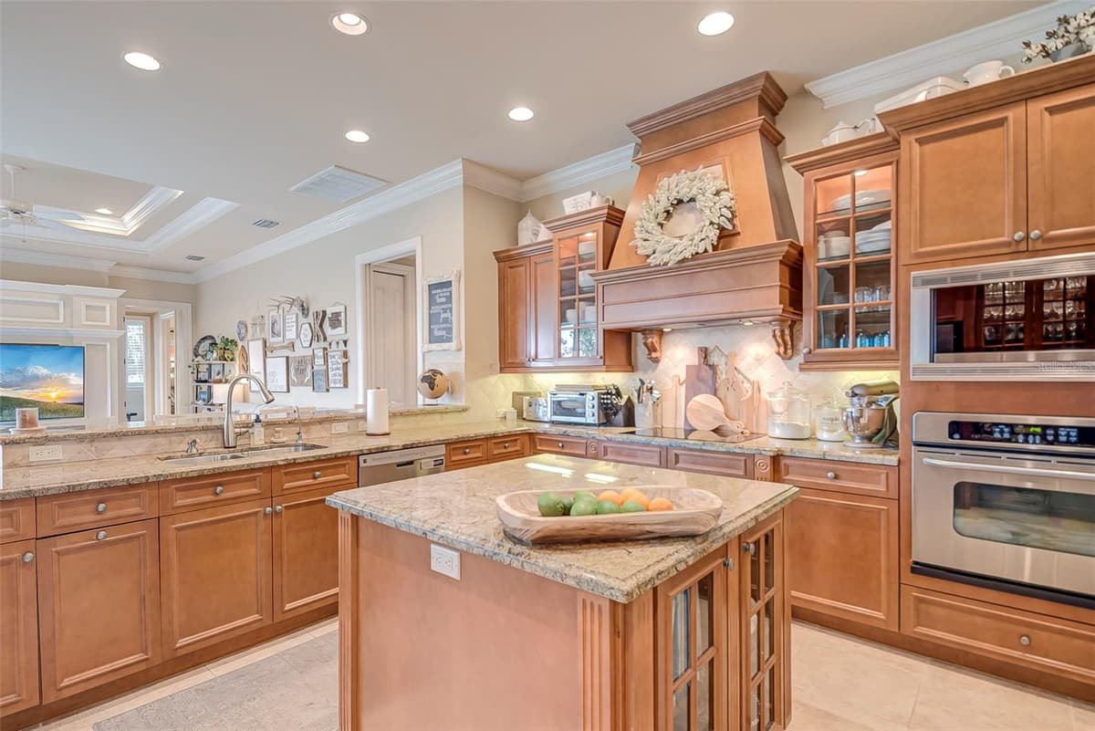 2131 SILK BAY BOULEVARD — photo 12 of 60