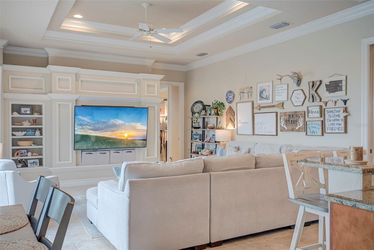 2131 SILK BAY BOULEVARD — photo 16 of 60