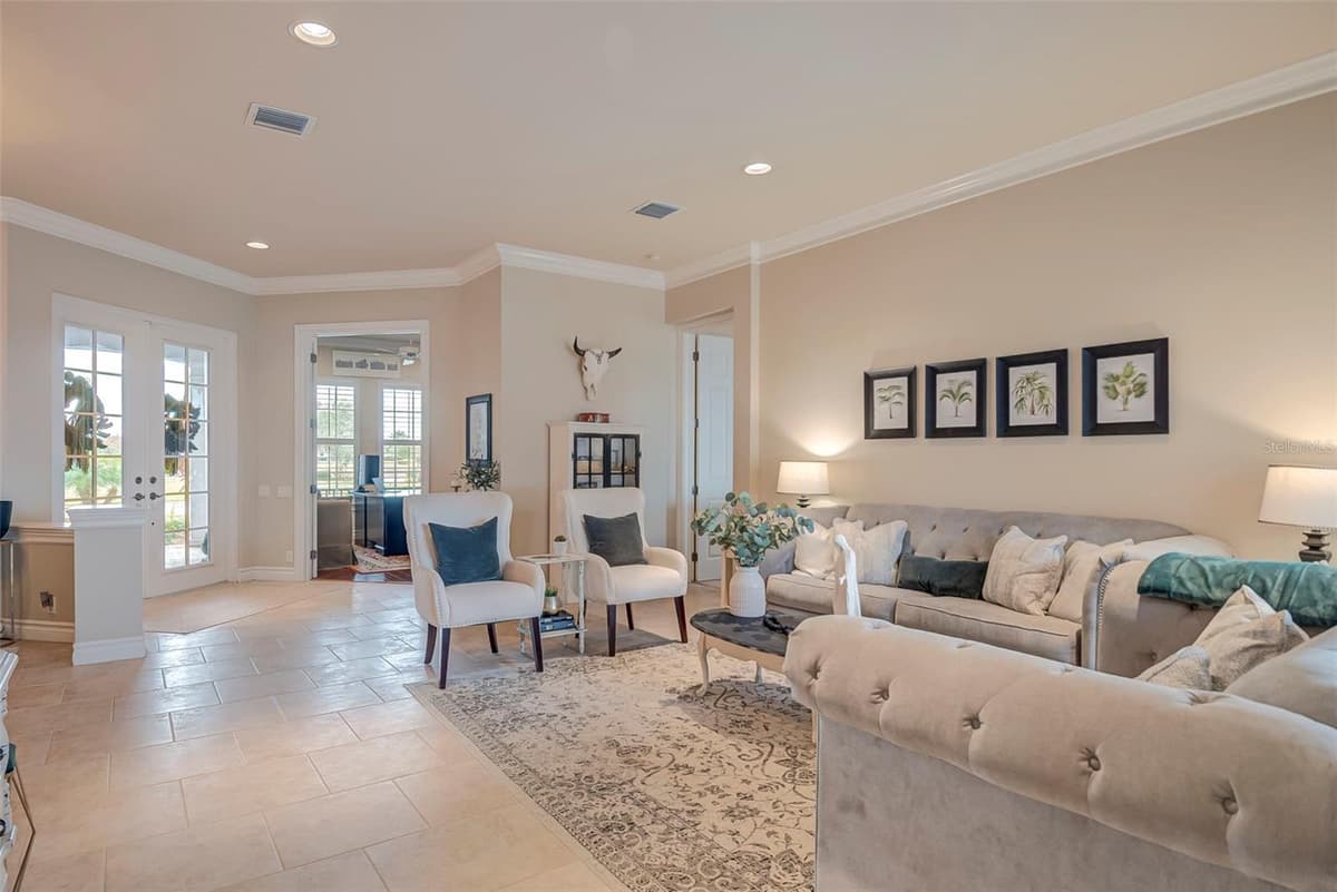 2131 SILK BAY BOULEVARD — photo 6 of 60