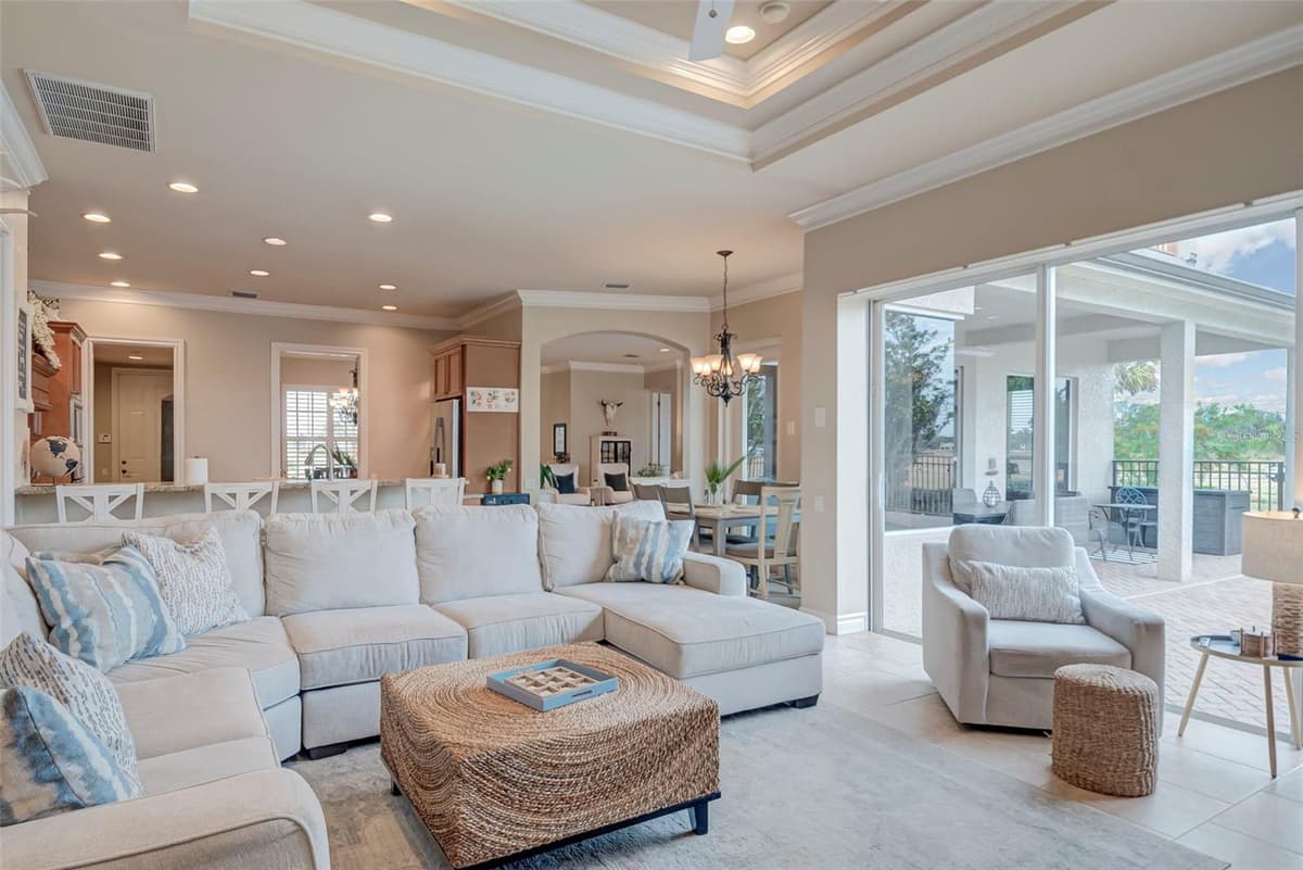2131 SILK BAY BOULEVARD — photo 18 of 60