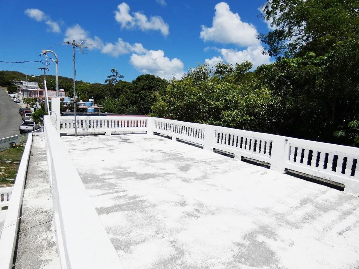 37 CALLE CORAL — photo 24 of 32