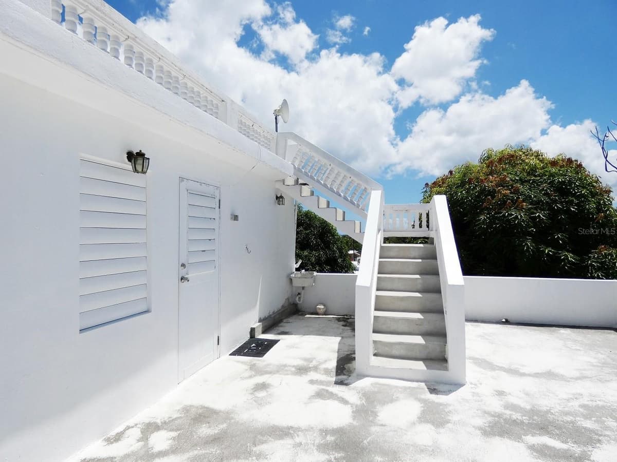 37 CALLE CORAL — photo 23 of 32