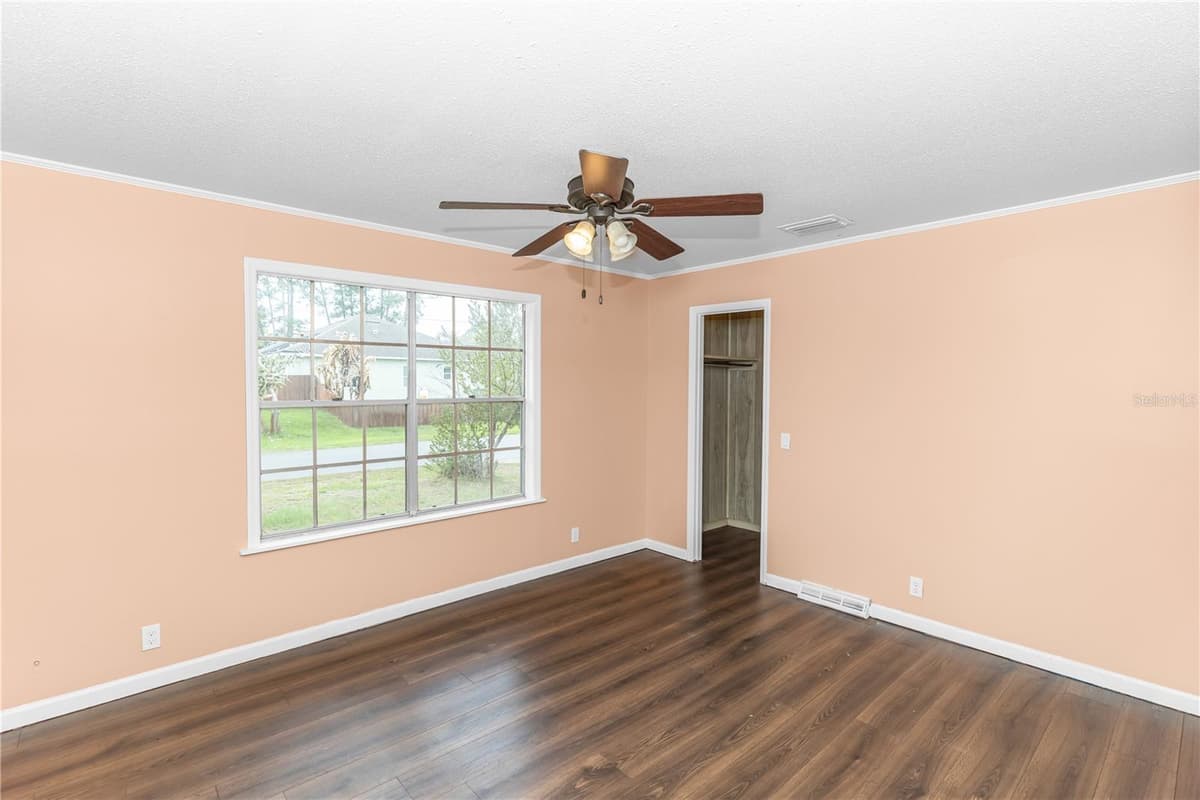 6165 ALDEN AVENUE — photo 4 of 19
