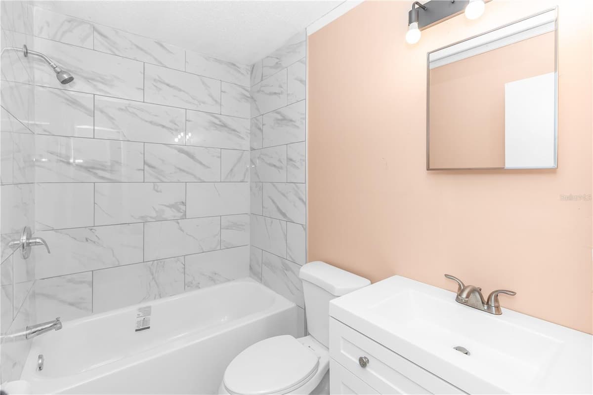 6165 ALDEN AVENUE — photo 11 of 19