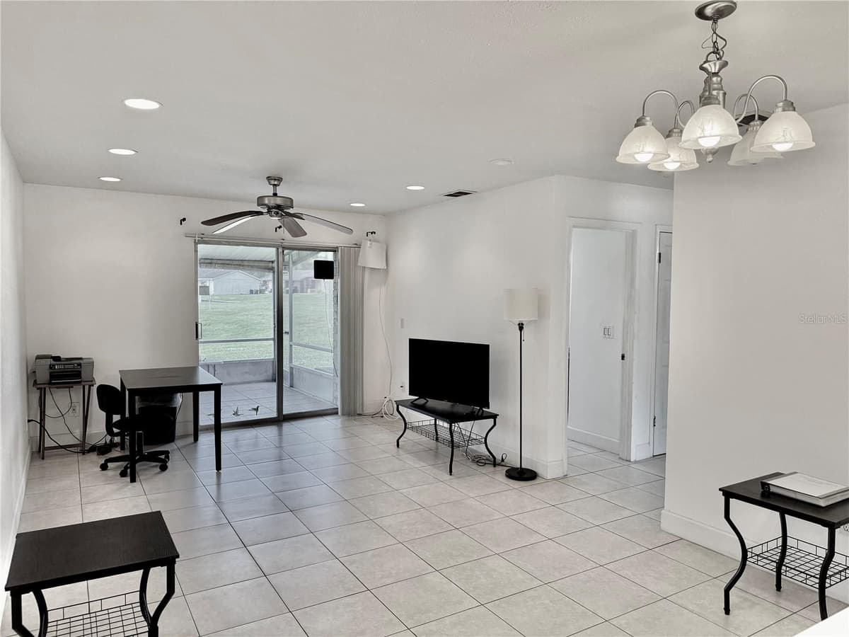 9605 EASTFIELD ROAD — photo 4 of 28