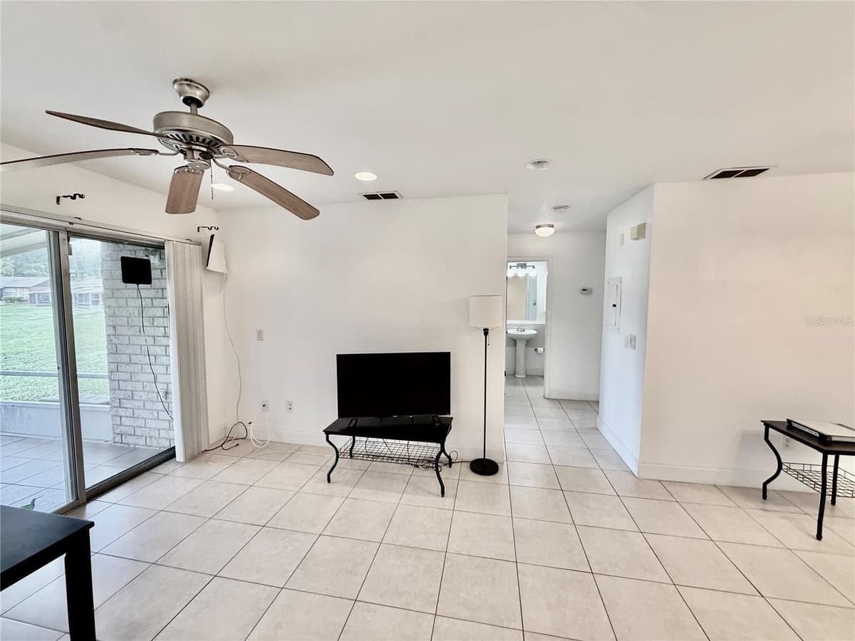 9605 EASTFIELD ROAD — photo 15 of 28