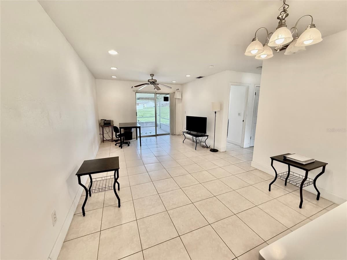 9605 EASTFIELD ROAD — photo 11 of 28