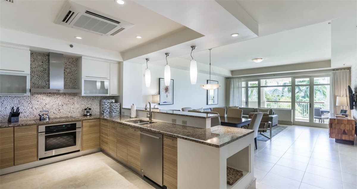 500 PLANTATION DR. — photo 10 of 14