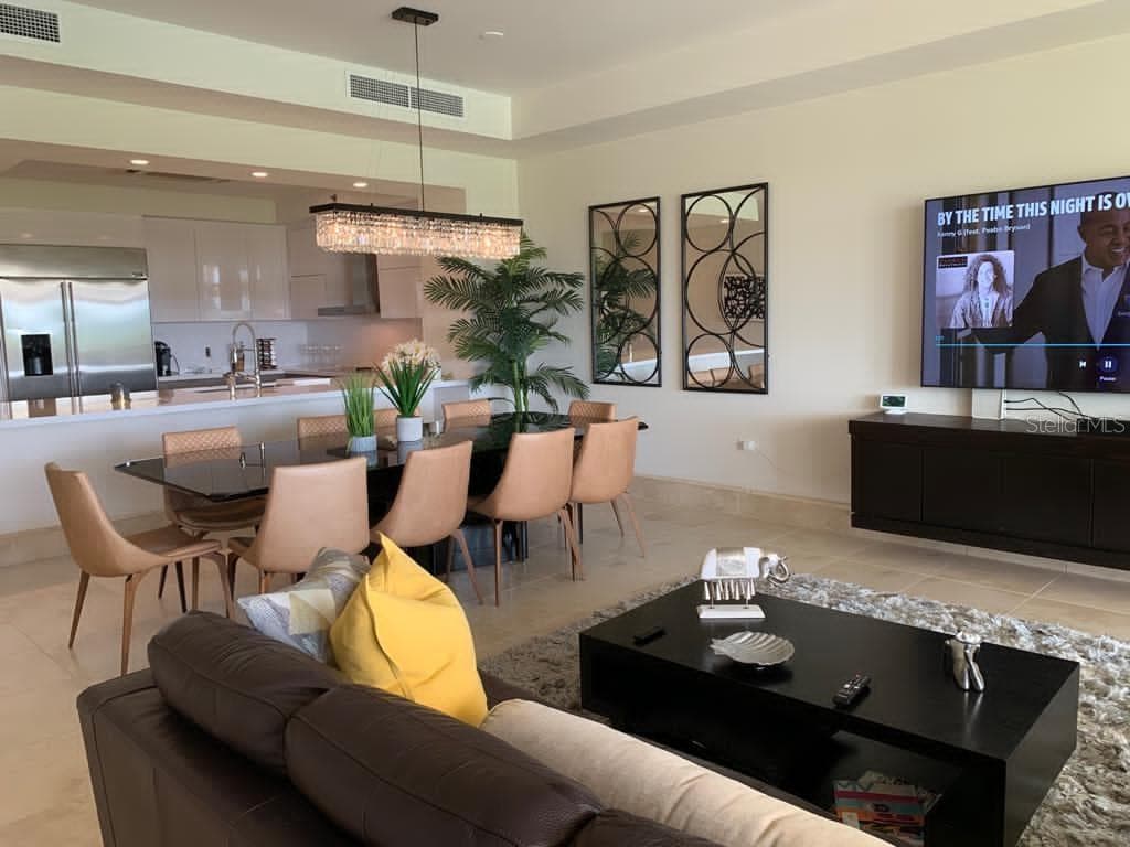 500 PLANTATION DR. — photo 2 of 14