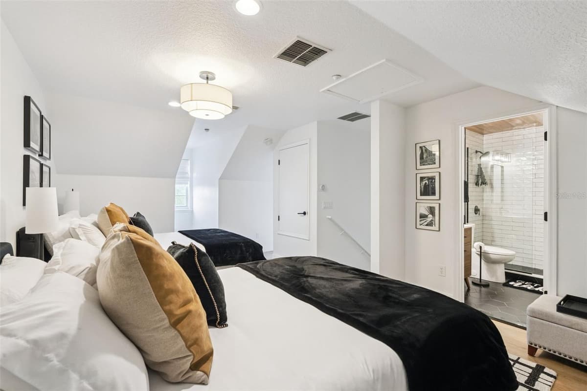641 MULBERRY AVENUE — photo 42 of 69