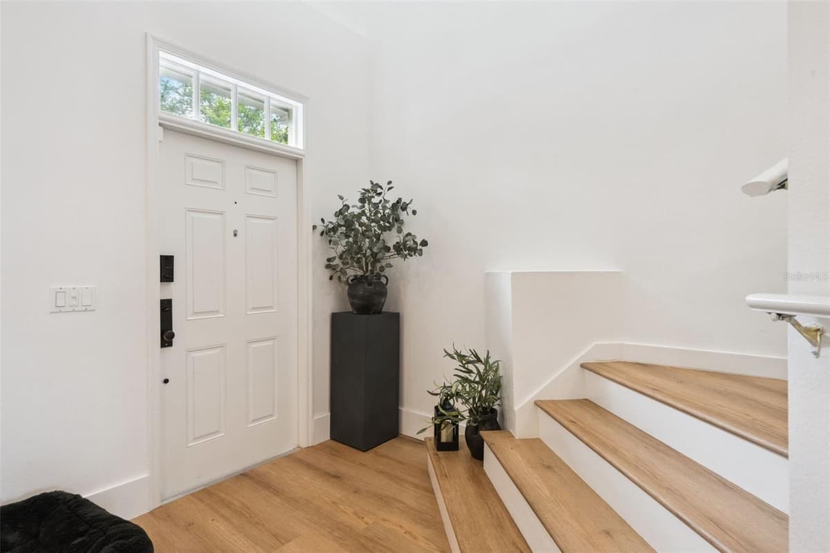 641 MULBERRY AVENUE — photo 6 of 69