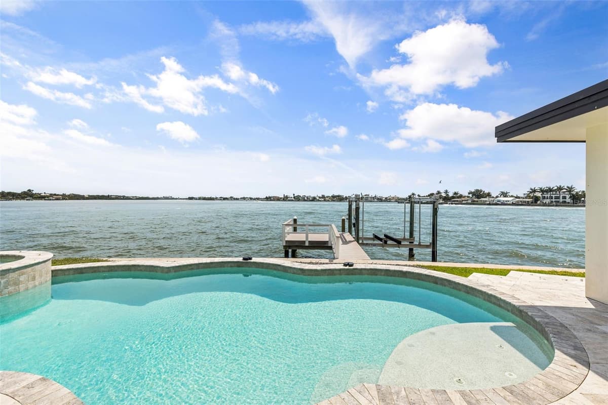 4598 CLEARWATER HARBOR DRIVE — photo 3 of 43
