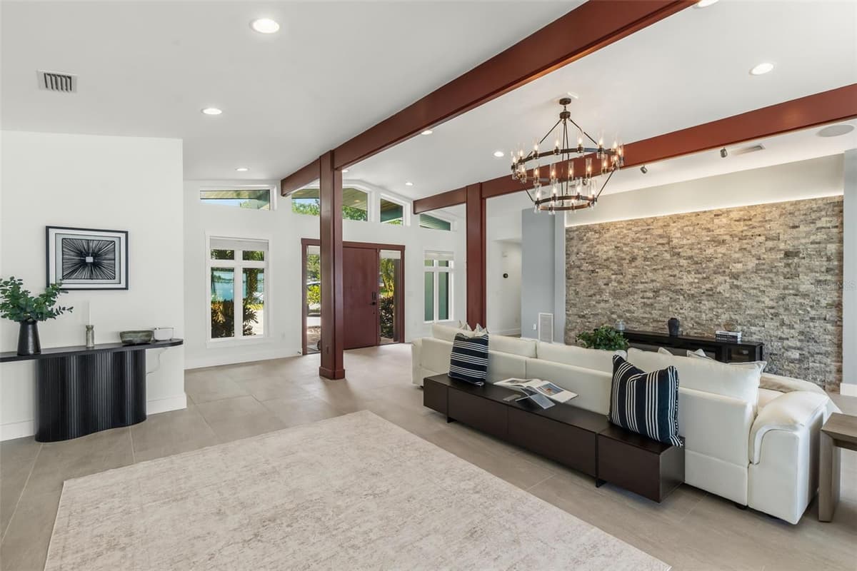 4598 CLEARWATER HARBOR DRIVE — photo 4 of 43