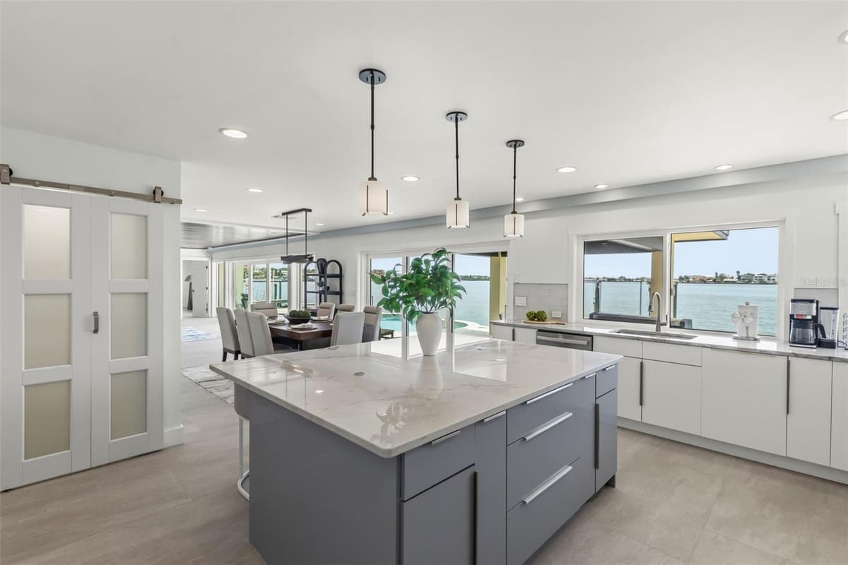4598 CLEARWATER HARBOR DRIVE — photo 17 of 43