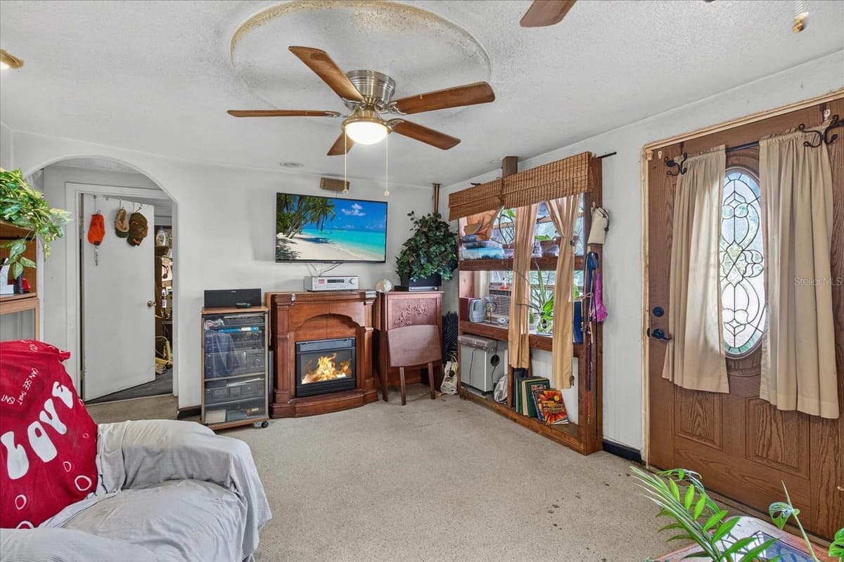 4448 TERRY LOOP — photo 16 of 54