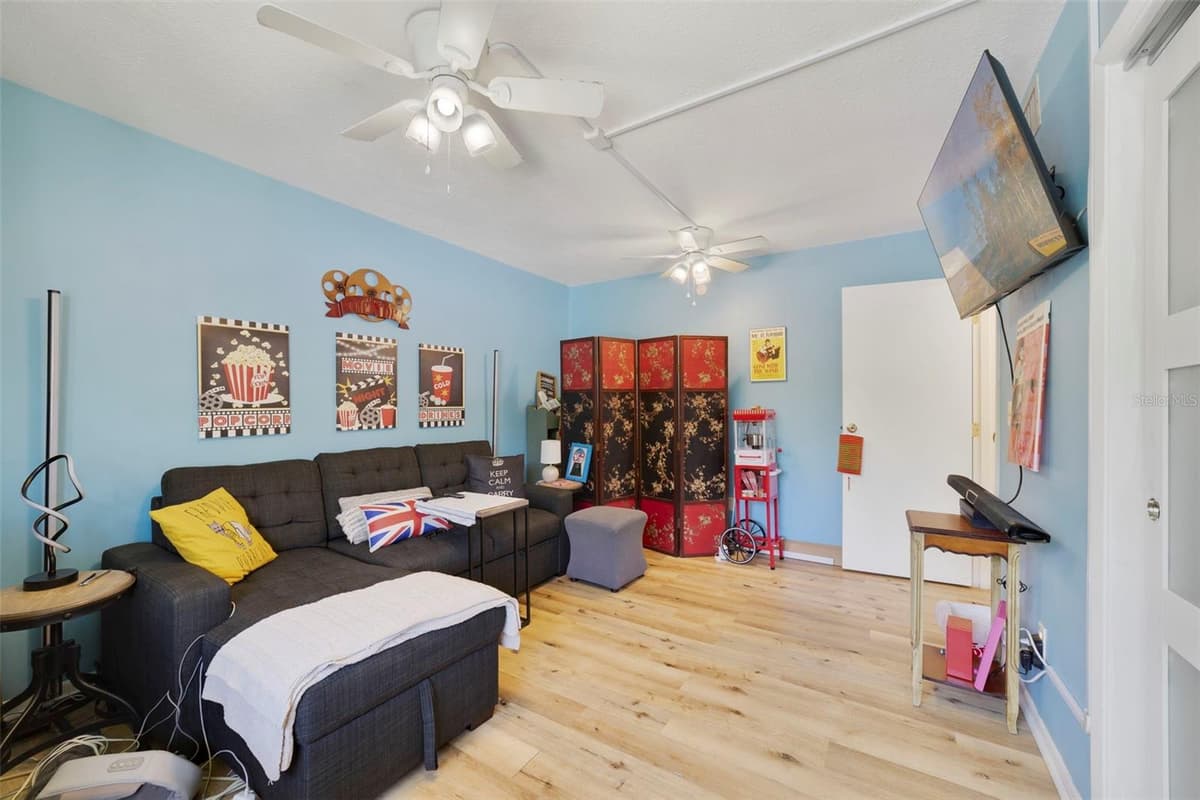 1051 HIGHLAND STREET — photo 13 of 17