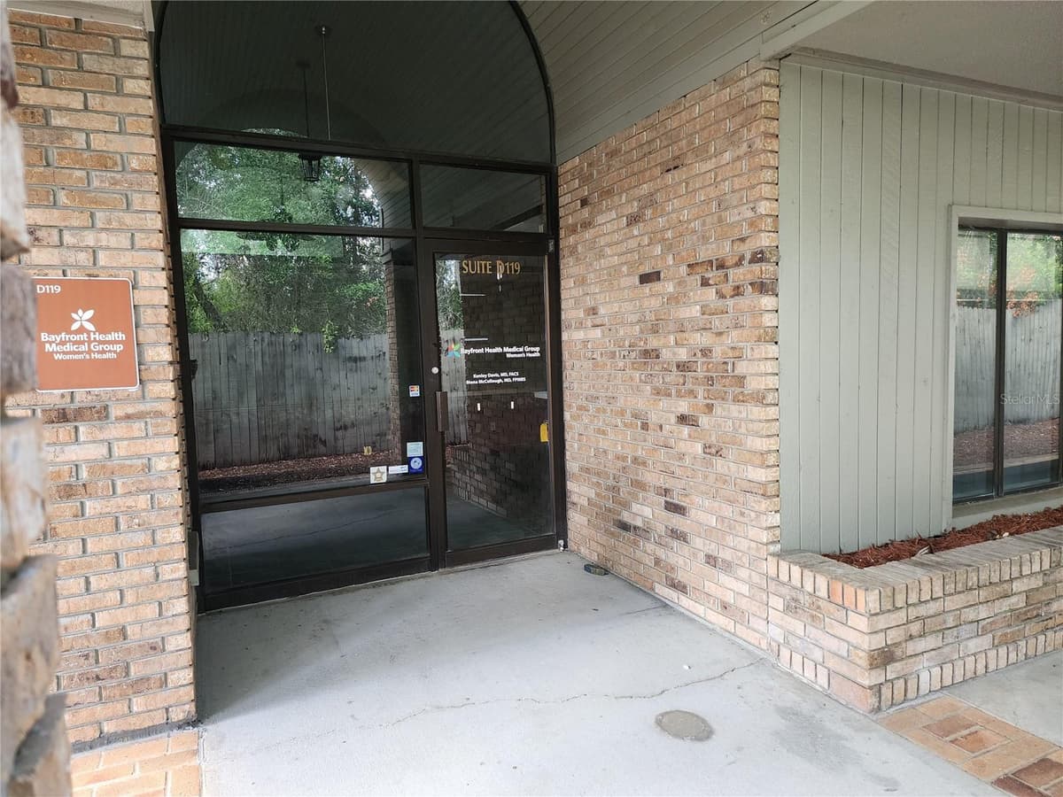 5327 COMMERCIAL WAY — photo 2 of 6